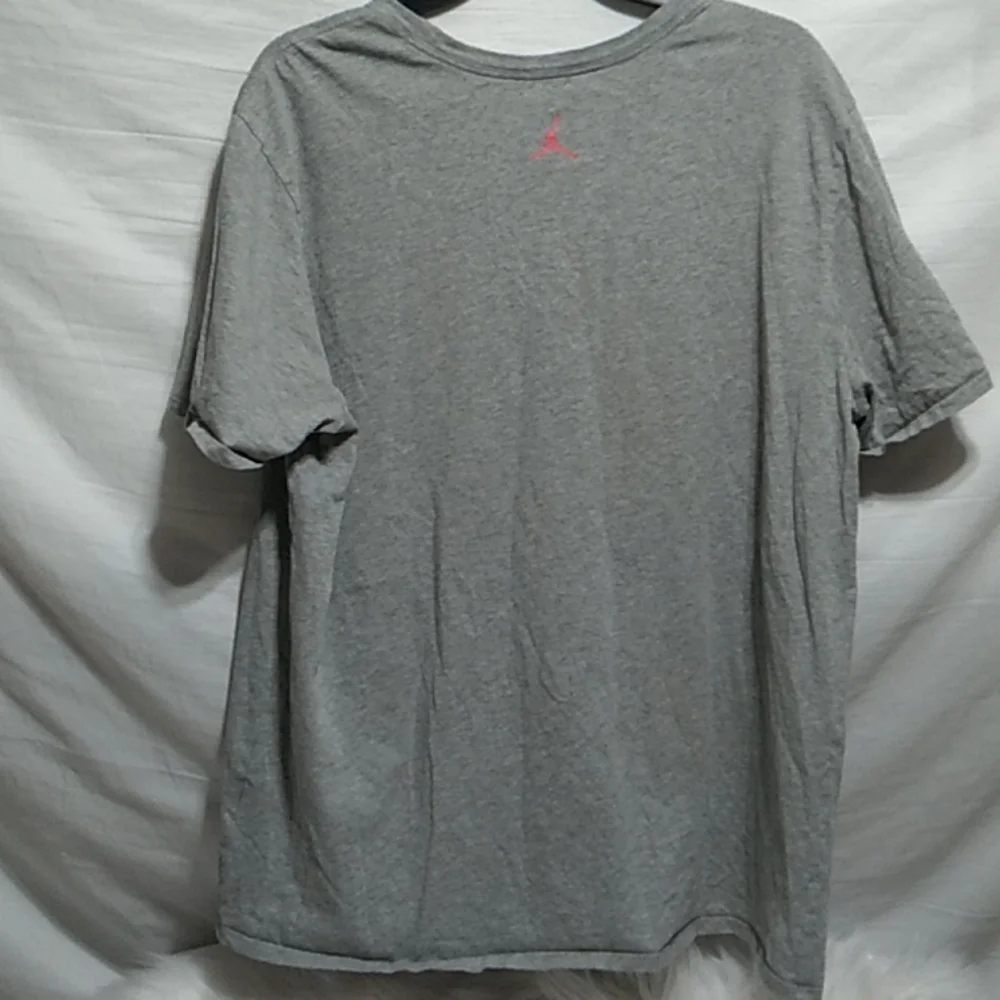 (BX11) SALE! Jordan Nike Tee Sz.XL Gently Worn Small Hole At Shoulder